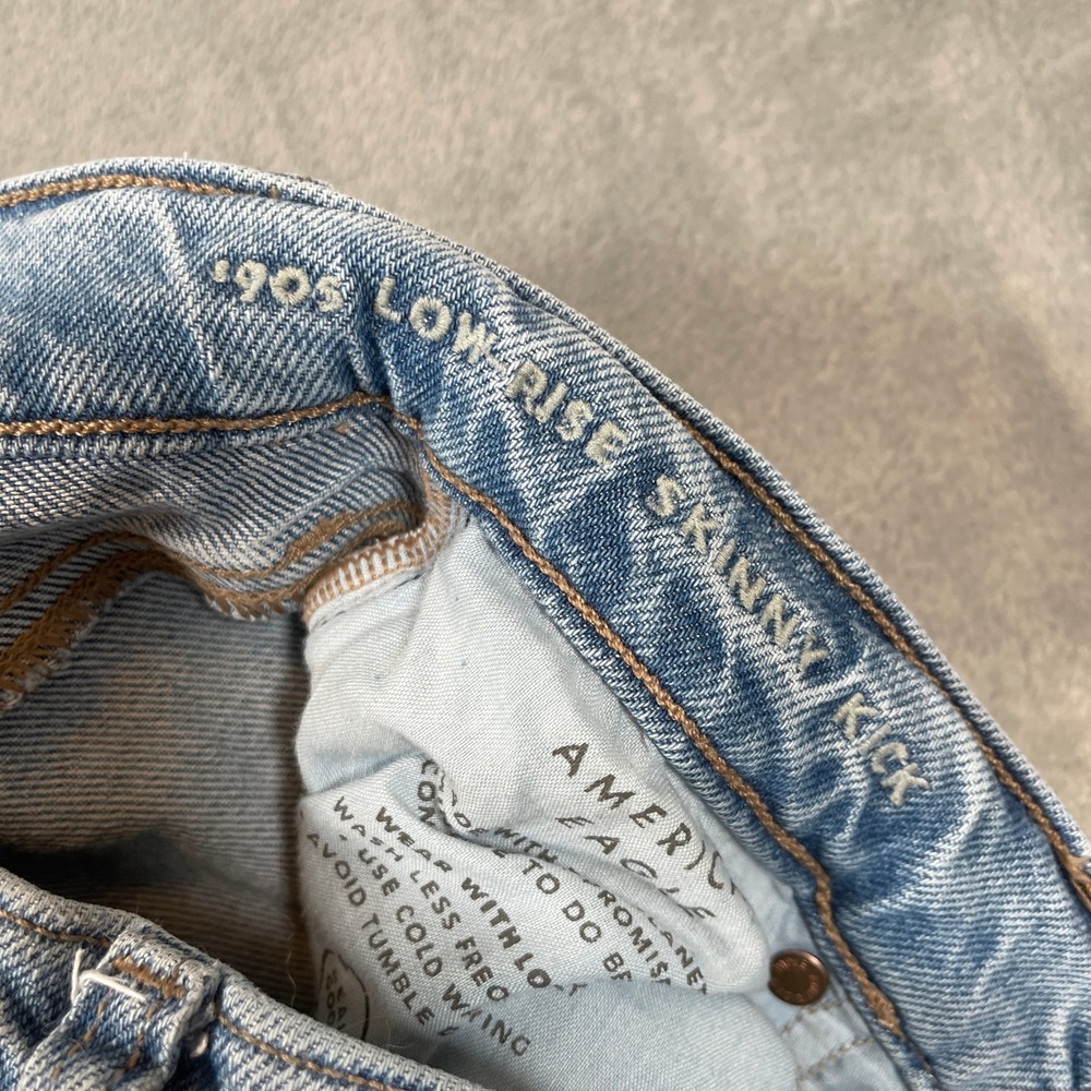 American Eagle Jeans 0R 90s Low Rise Skinny Kick Light Distressed Side Slit - Picture 3 of 7